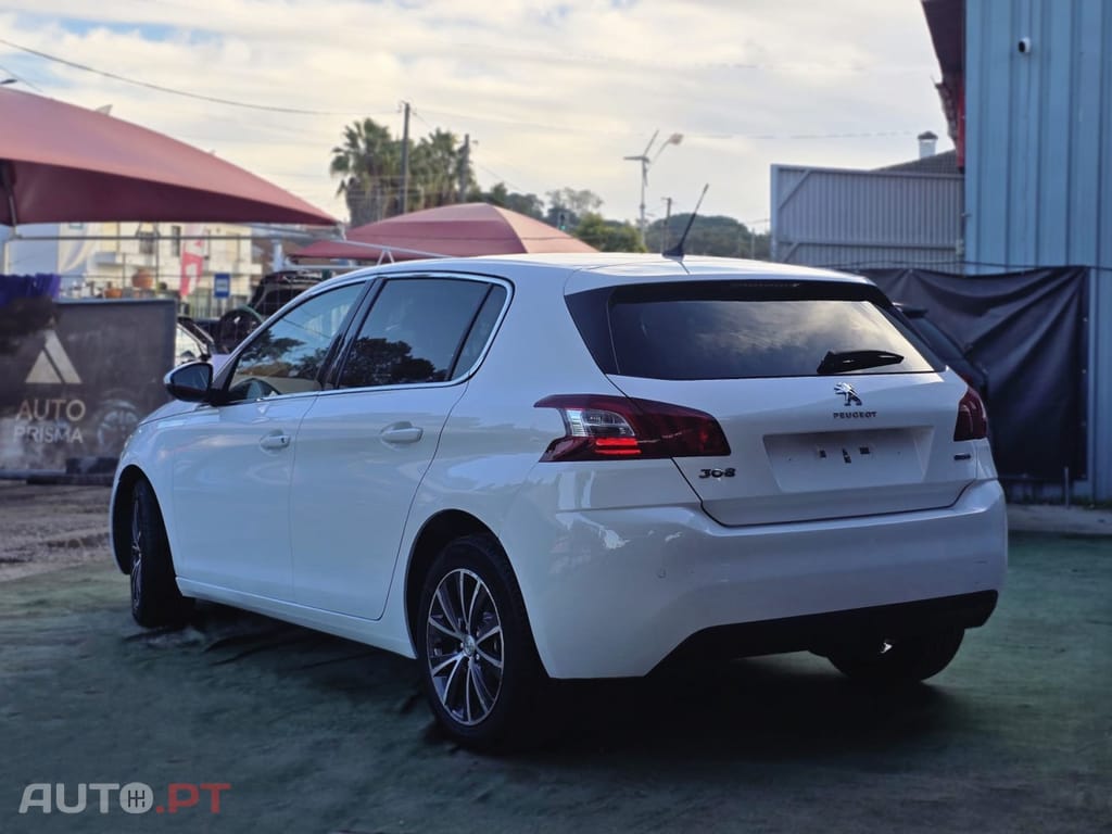 Peugeot 308 1.6 BlueHDi Allure J17