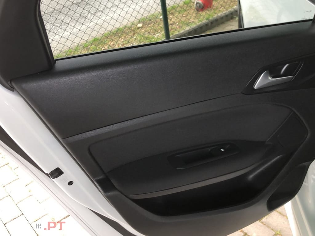 Peugeot 308 1.6 BlueHDi Active J17