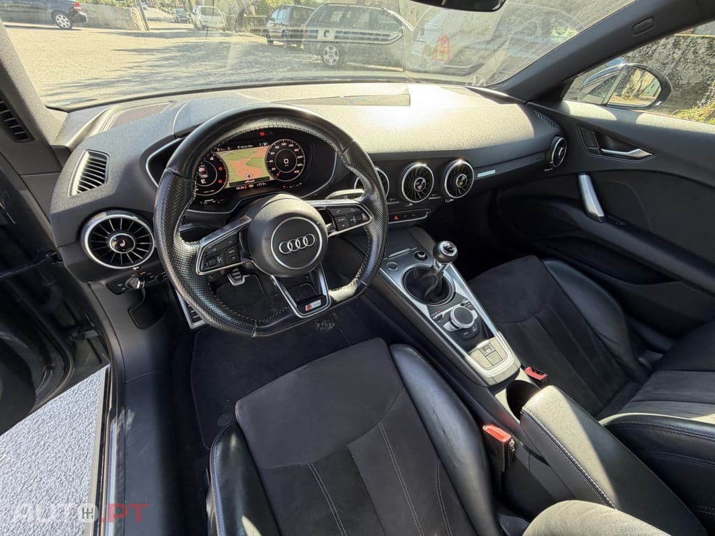Audi TT 2.0 TDI S-line