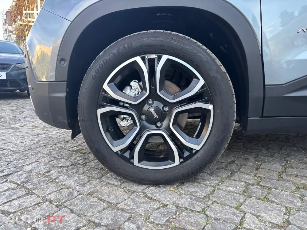 Jeep Avenger 54 kWh Summit