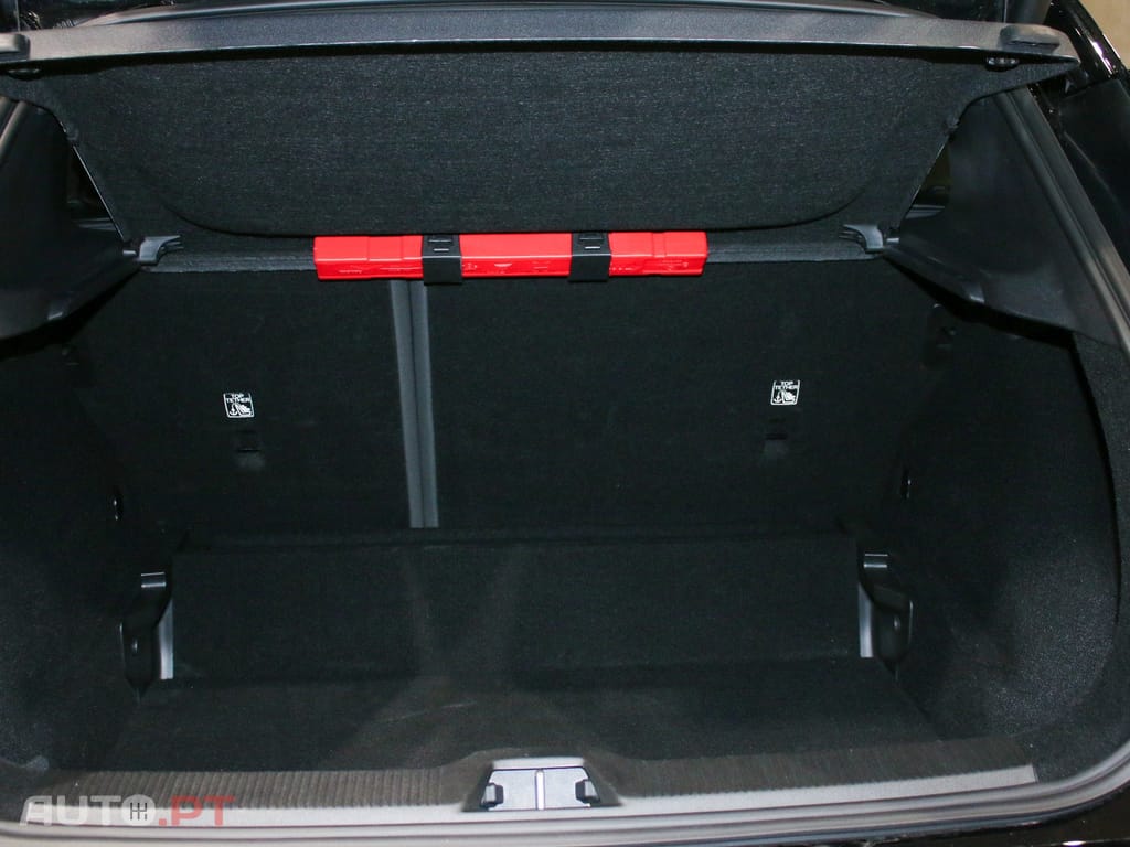 Volvo EX30 69 kWh Single Motor Extended Range Ultra