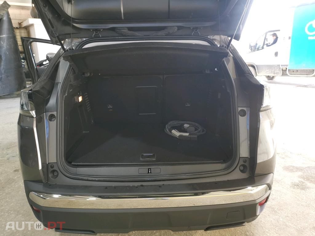 Peugeot 3008 1.6 Hybrid Allure e-EAT8