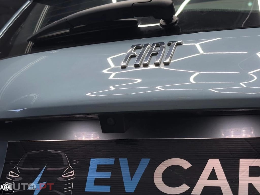 Fiat 500e La Prima