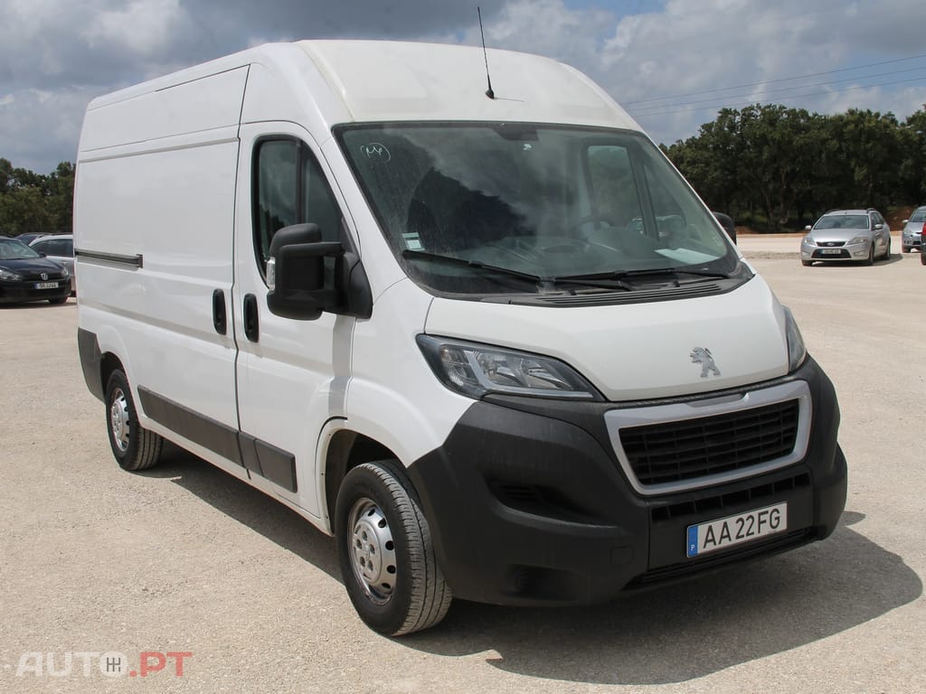 Peugeot Boxer 2.2 BlueHDi 330 L2H2 — fotografia 2