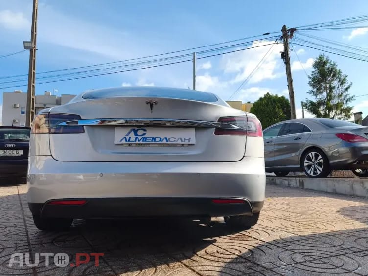 Tesla Model S 70D AWD