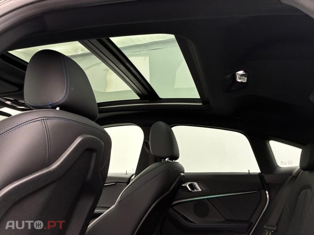BMW 218 d Pack Desportivo M