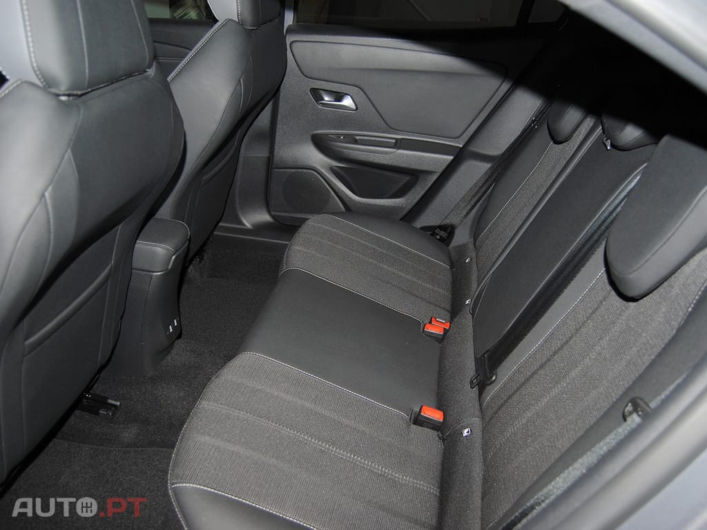Opel Mokka 1.2 Hybrid GS eDCT