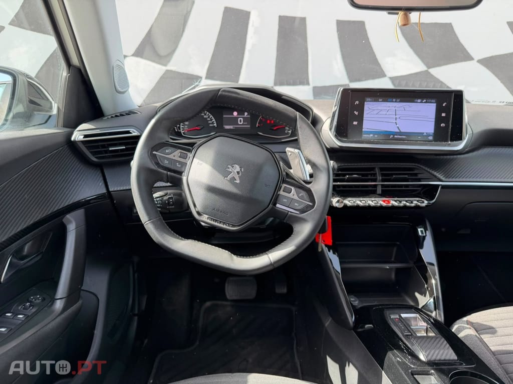 Peugeot 2008 1.2 PureTech Active Pack EAT8