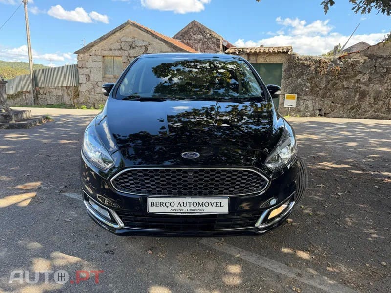 Ford S-Max 2.0 TDCi Vignale Powershift