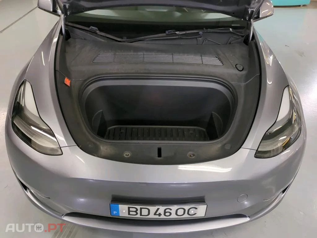 Tesla Model Y Long Range Tração Integral