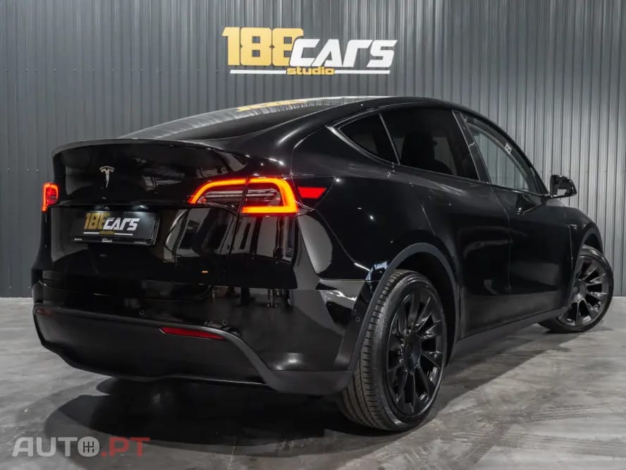 Tesla Model Y Long Range Dual Motor AWD