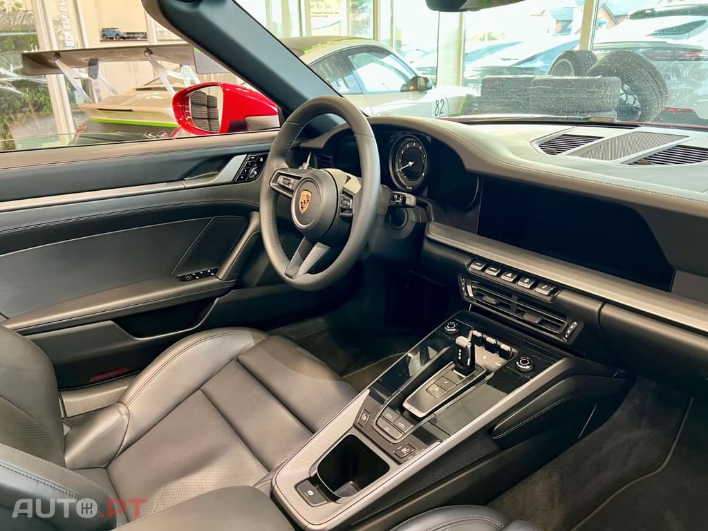 Porsche 911 Carrera 4 S