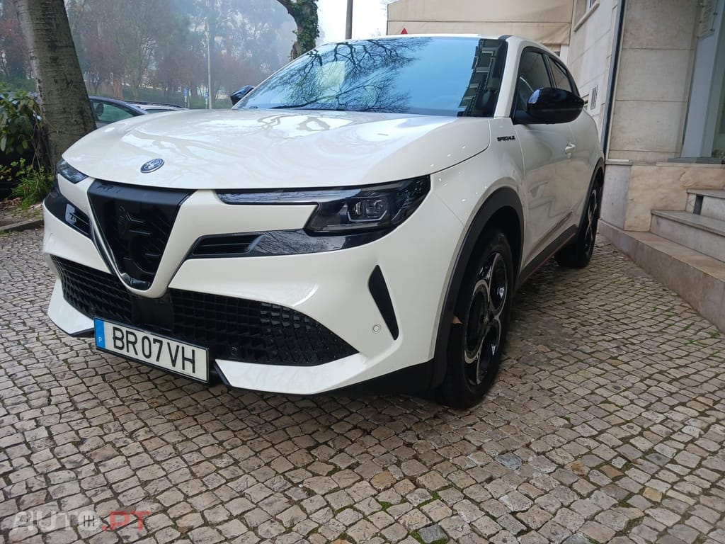 Alfa Romeo Junior 1.2 Speciale eDCT6