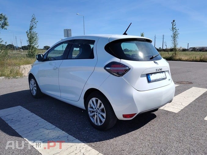 Renault Zoe (c/bateria) 52kwh experience + assentos aquecido + extras