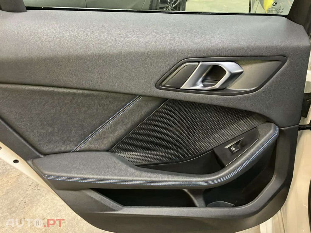 BMW 116 d Pack Desportivo M Auto