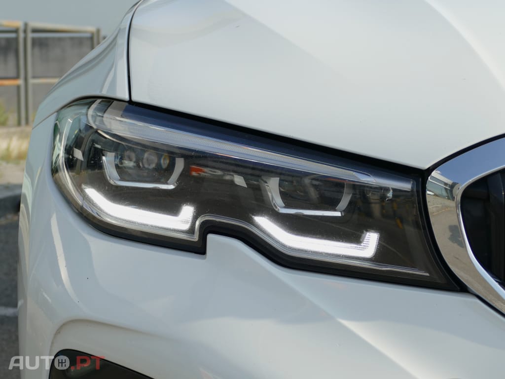 BMW 320 e Touring Pack M Auto