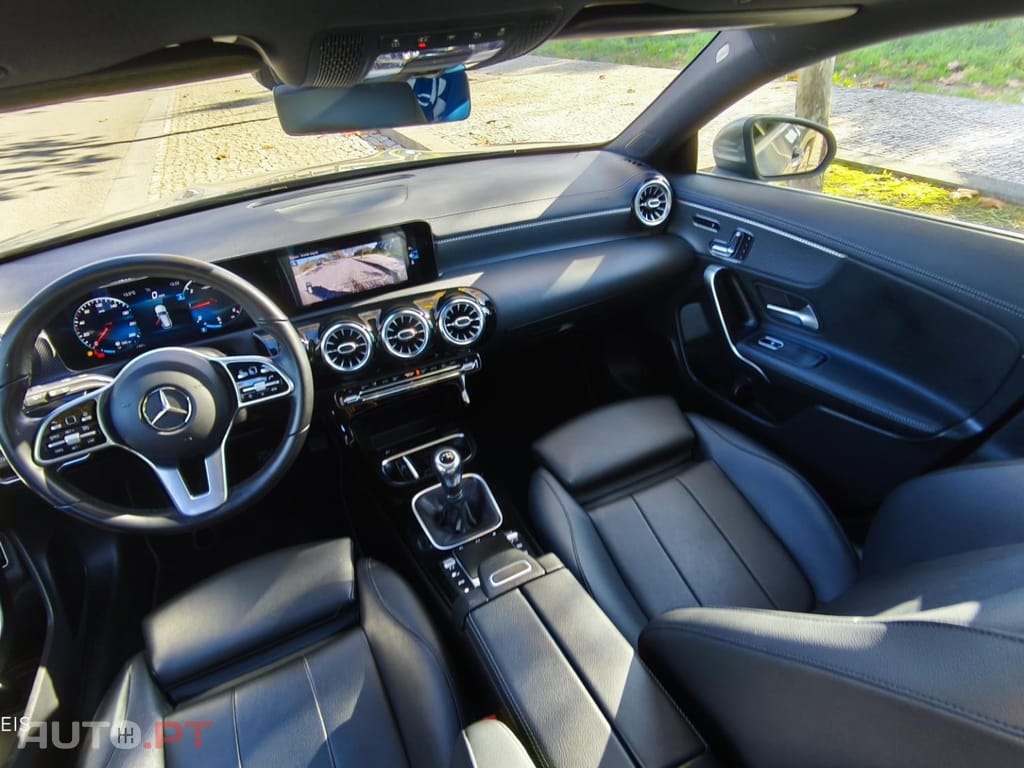 Mercedes-Benz CLA 180 d Shooting Brake Business Solutions