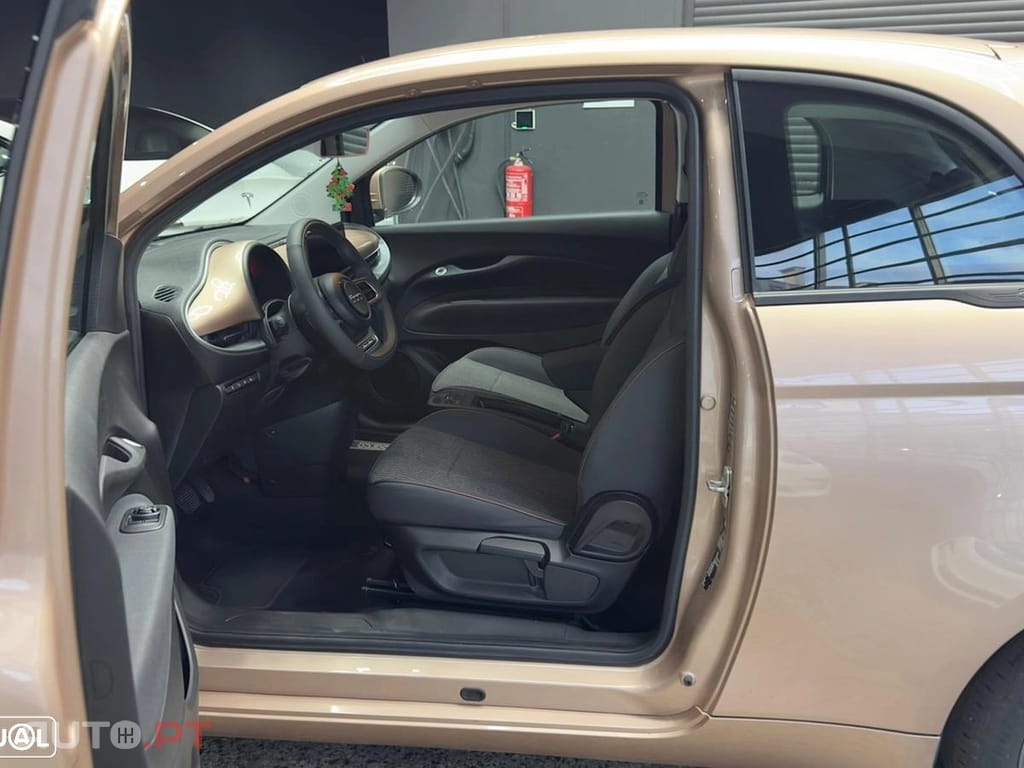 Fiat 500e 42 kWh