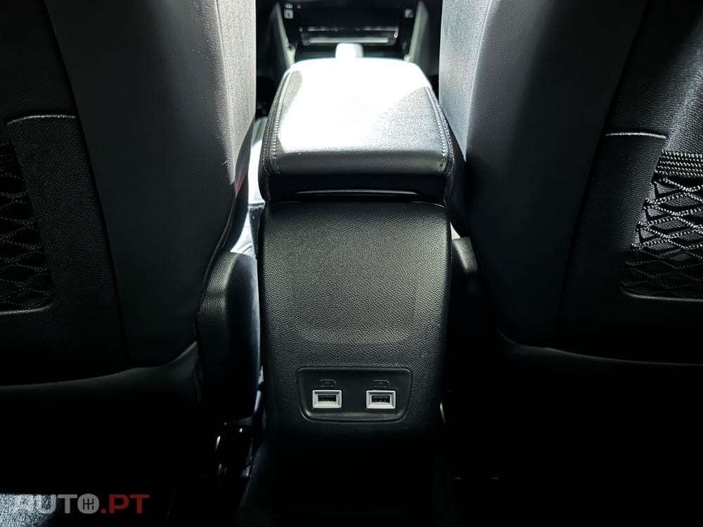 Peugeot E-208 50 kWh GT Pack