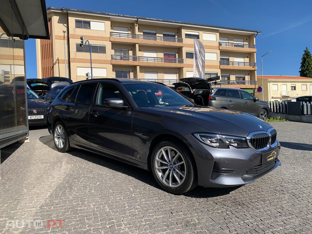 BMW 320 e Touring Line Luxury Auto