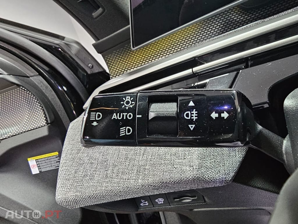 Peugeot 5008 GT Hybrid e-DCS6