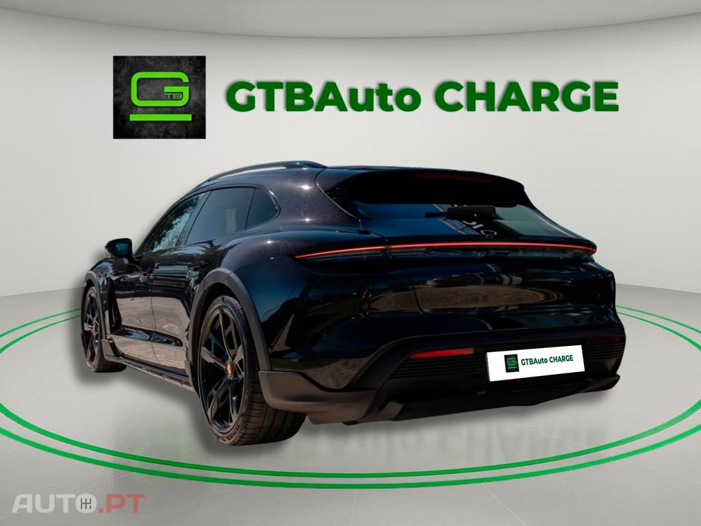 Porsche Taycan I.V.A DEDUTIVEL Turbo