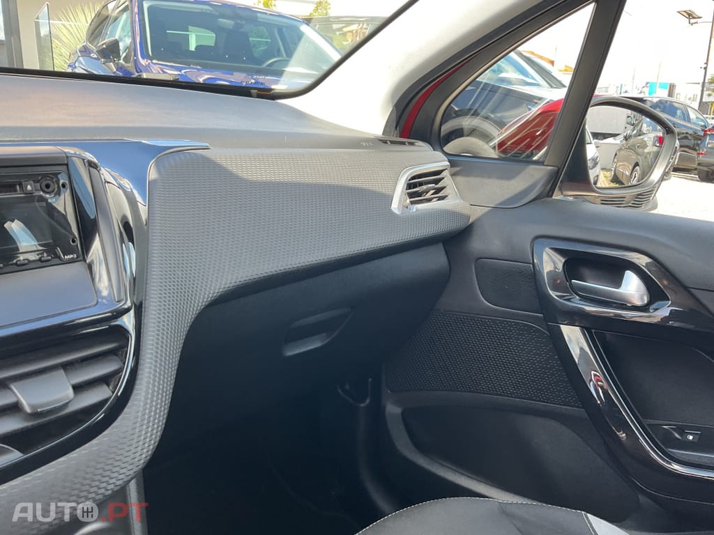 Peugeot 2008 1.4 HDi Allure