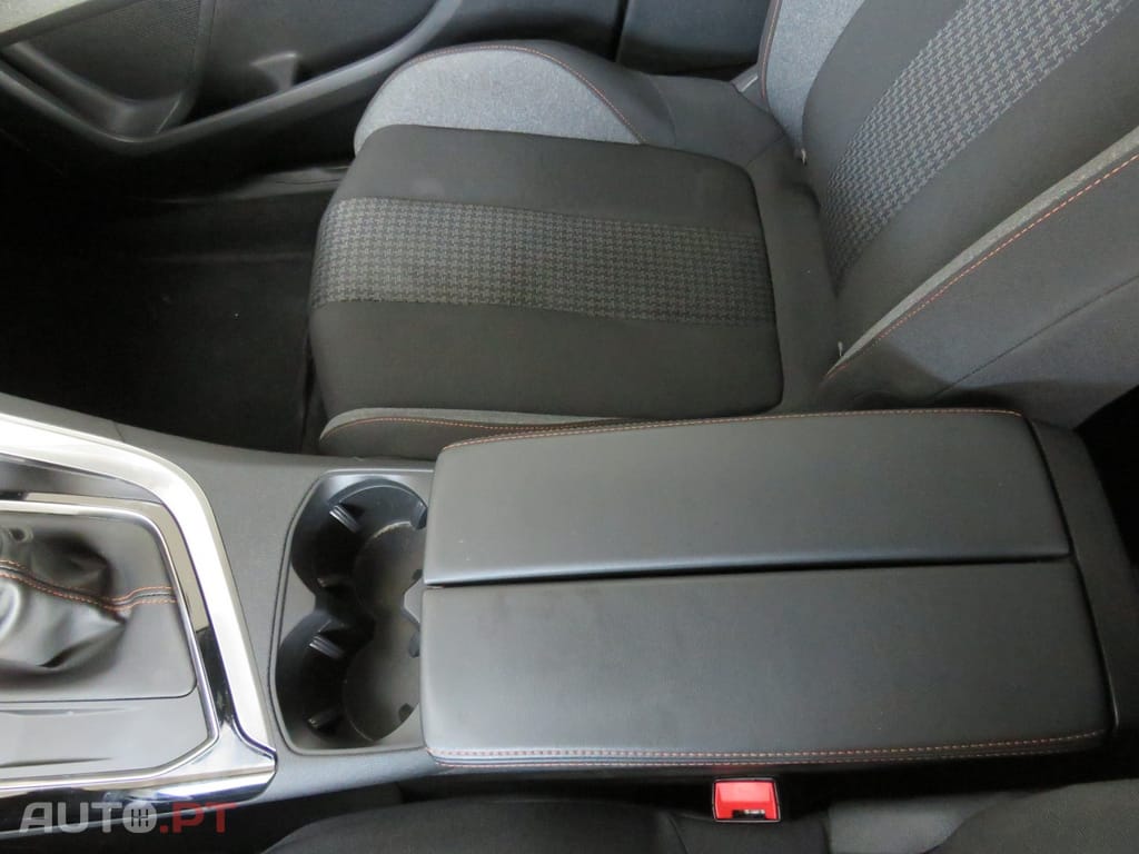 Peugeot 3008 1.5 BlueHDi Active