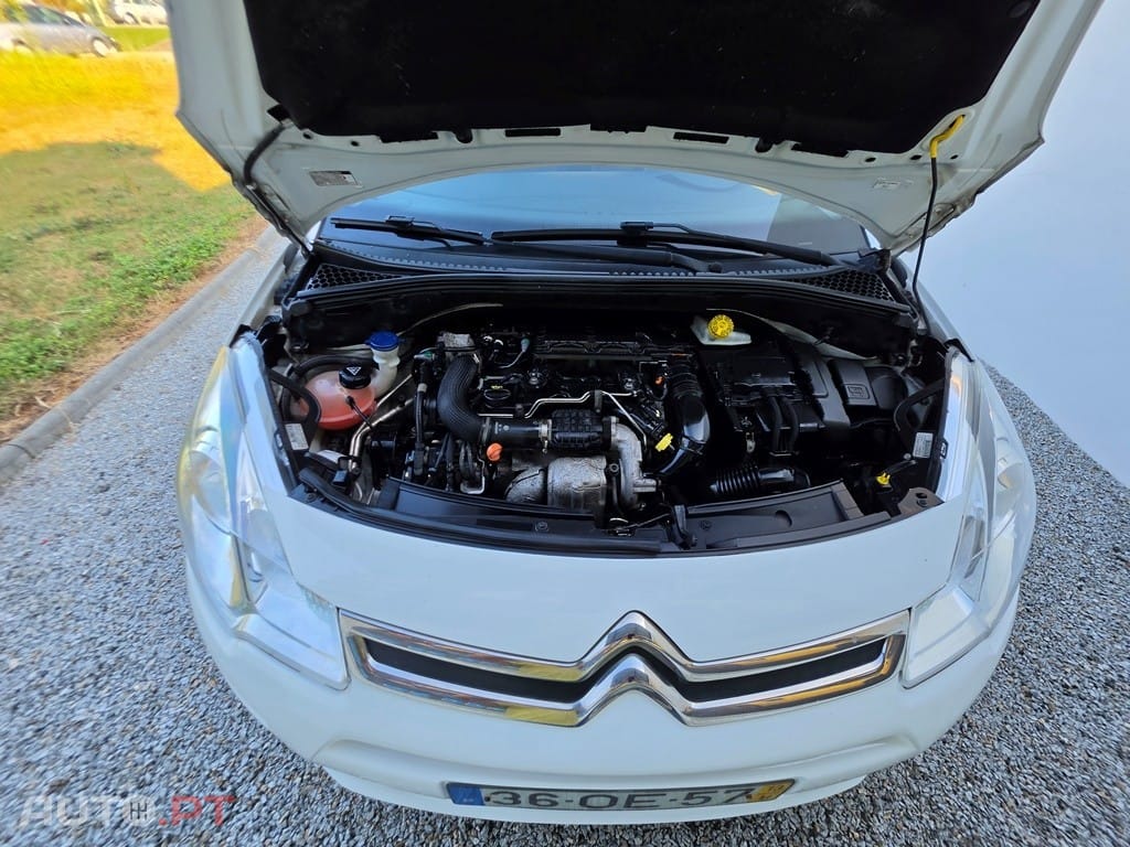 Citroën C3 1.4 HDi Airdream Exclusive — fotografia 16