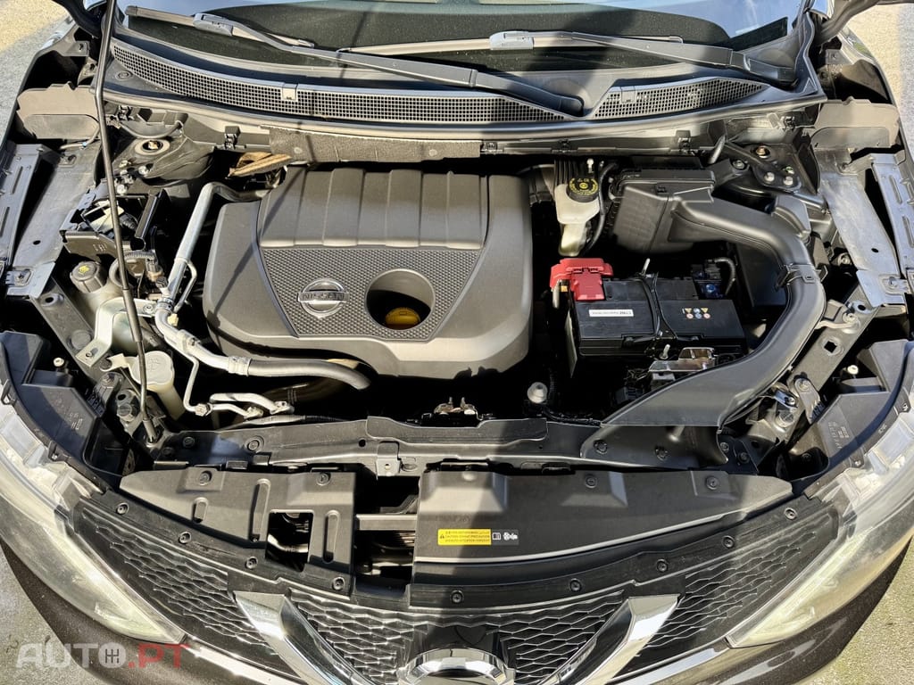 Nissan Qashqai 1.5 dCi Tekna Pele