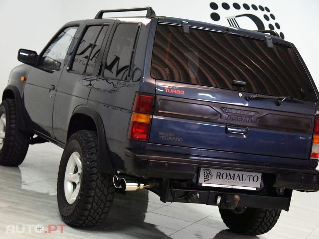Nissan Terrano (WD21) 2.7 TD 4WD