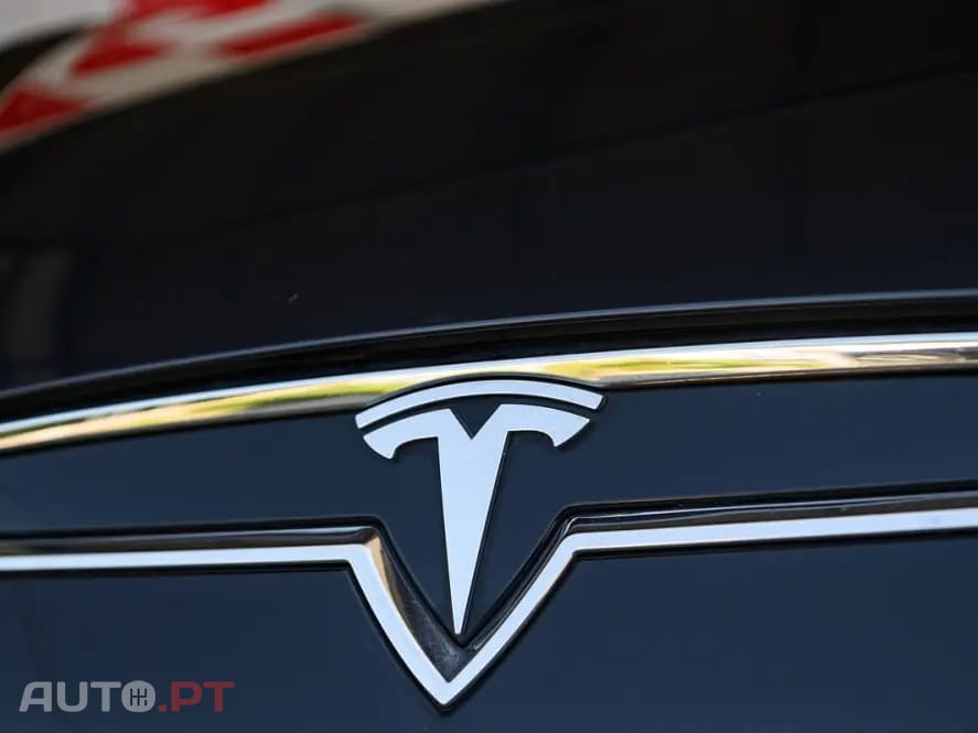 Tesla Model S Dual Motor AWD