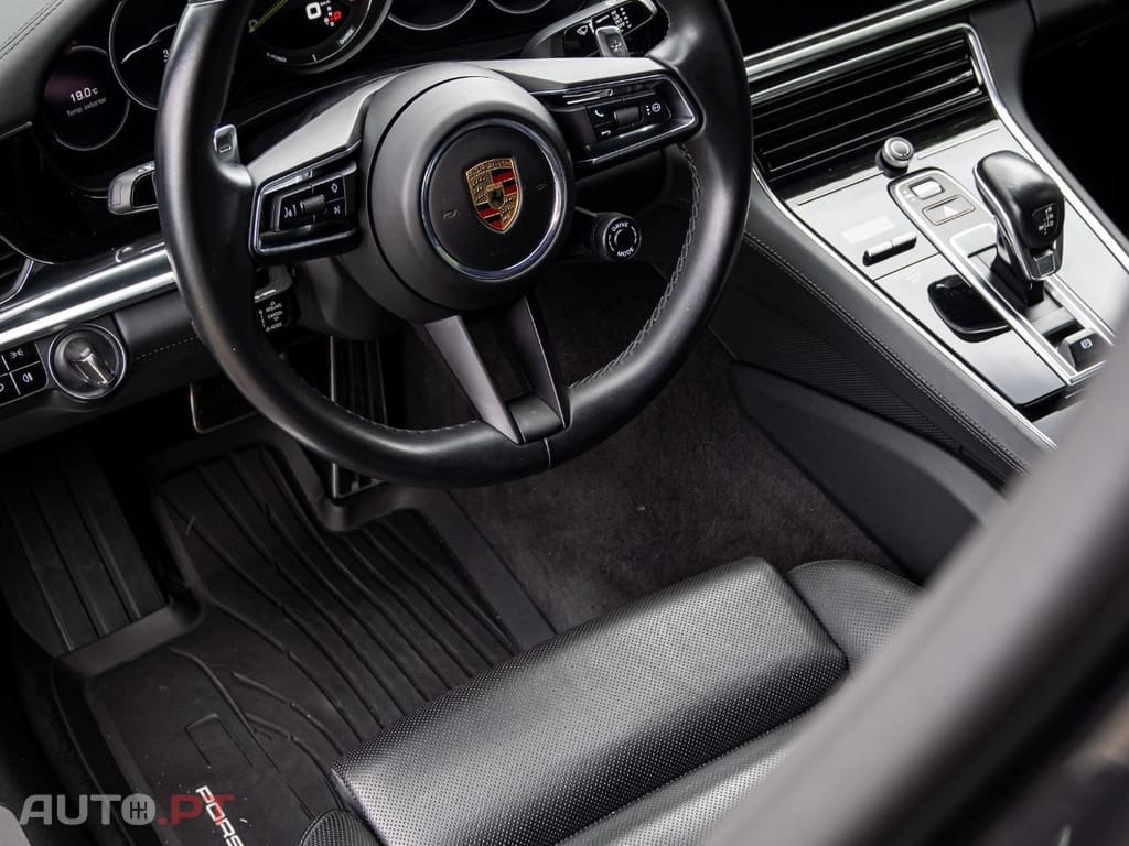 Porsche Panamera 4e