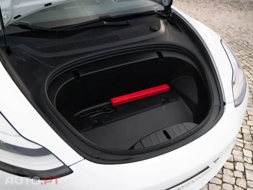 Tesla Model 3 Long Range AWD Dual Motor