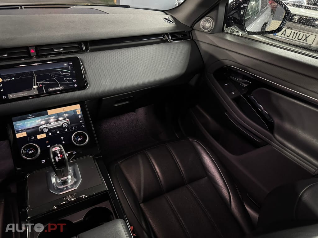 Land Rover Evoque 1.5 P300e AWD R-Dynamic S Auto