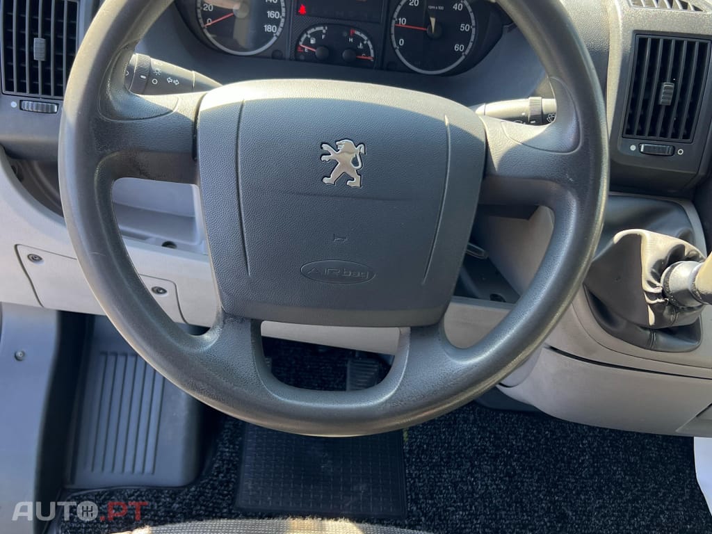 Peugeot Boxer 2.2 HDi 330 L2H2