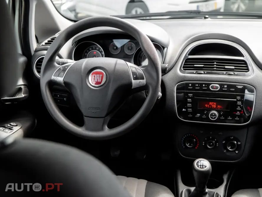 Fiat Punto 1.3 M-Jet Easy S&S — fotografia 20