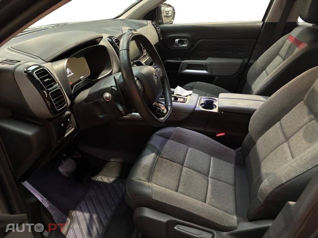 Citroen C5 Aircross 1.6 Hybrid Business e-EAT8