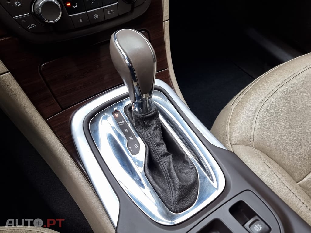 Opel Insignia 2.0 CDTi Cosmo Active-Select