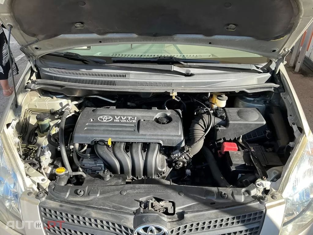 Toyota Corolla Verso 1.6 VVT-i Sol