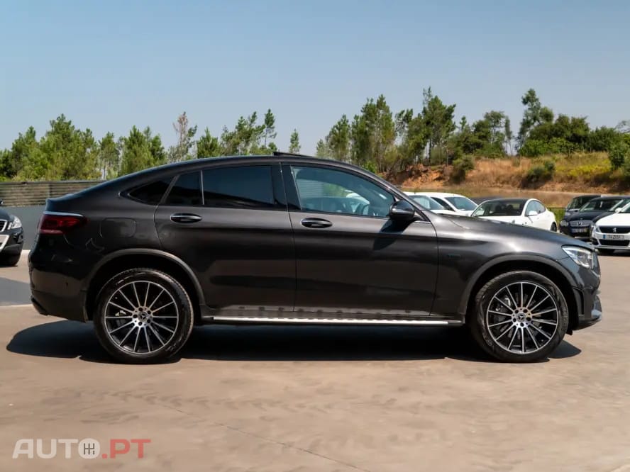 Mercedes-Benz GLC 300 de Coupe 4Matic 9G-TRONIC AMG Line