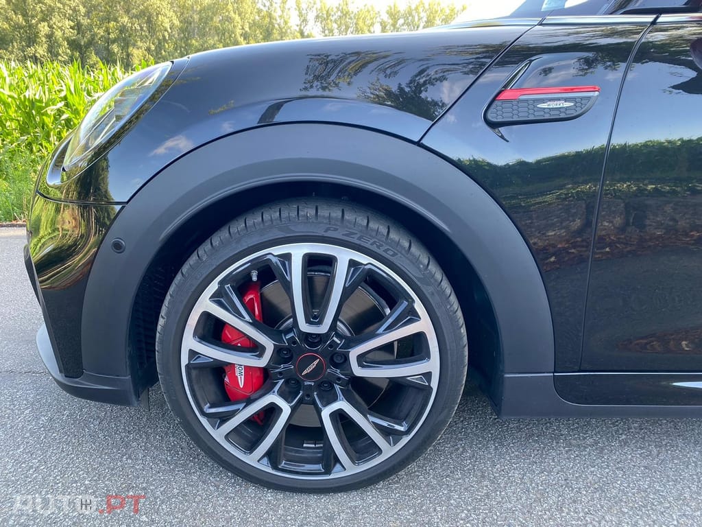 MINI John Cooper Works Plus Auto Desportiva