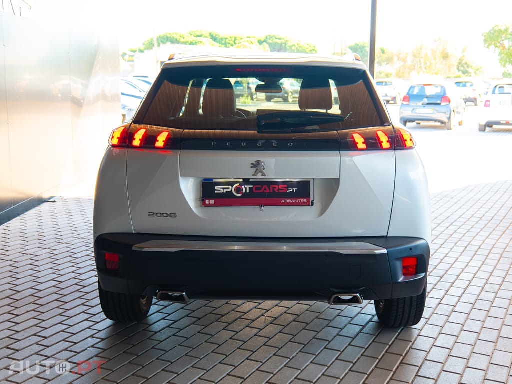 Peugeot 2008 1.2 PureTech Allure Pack EAT8