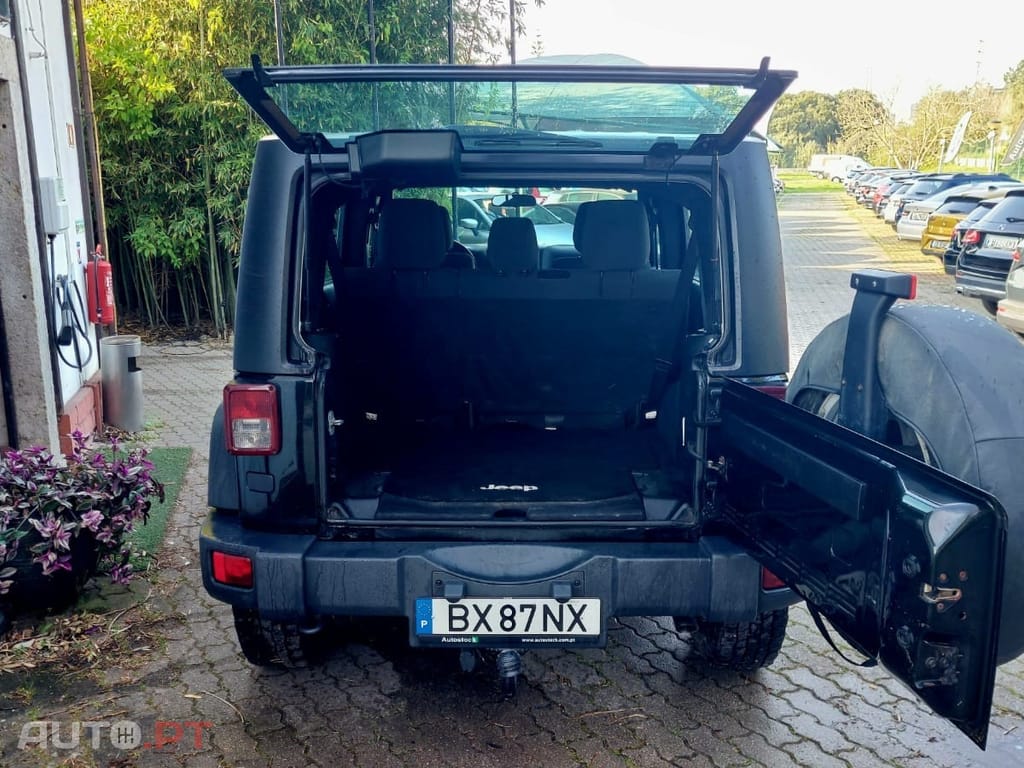 Jeep Wrangler SPORT