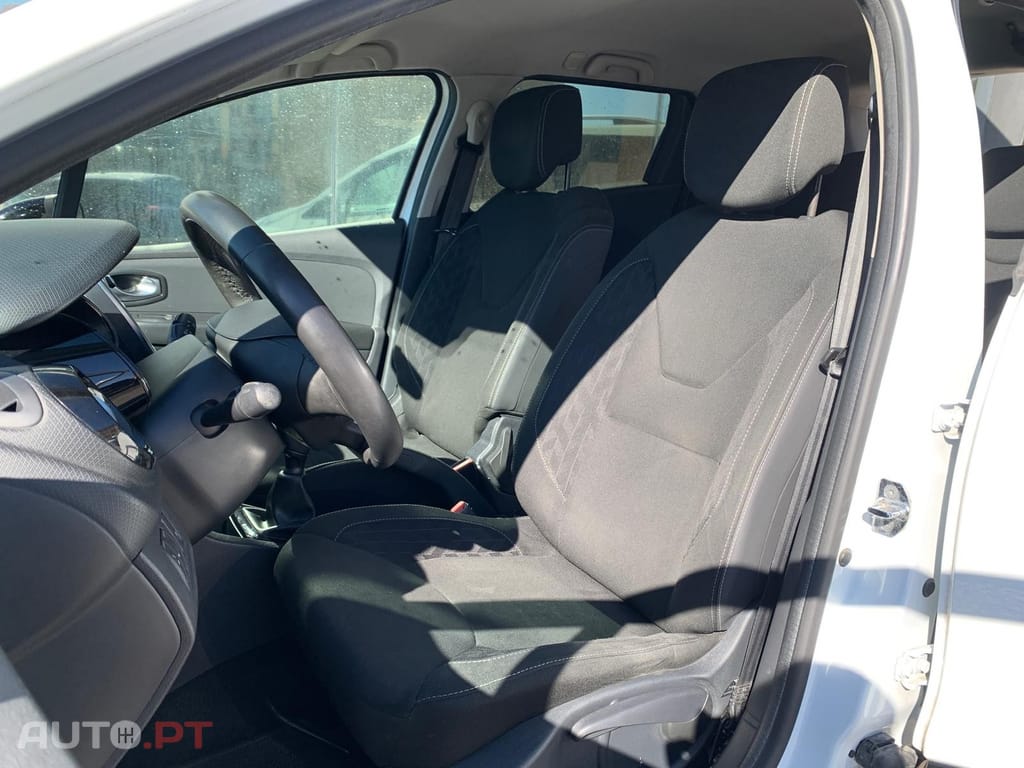 Renault Clio Sport Tourer 1.5 dCi Limited