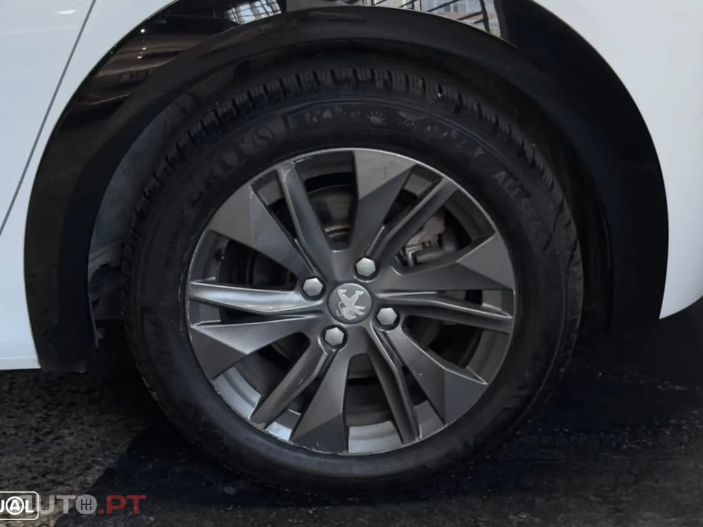Peugeot E-208 Active Pack