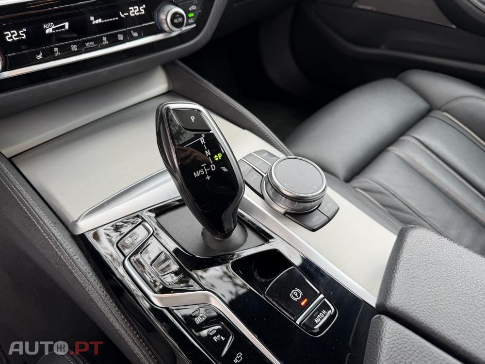 BMW 530 e Pack Desportivo M