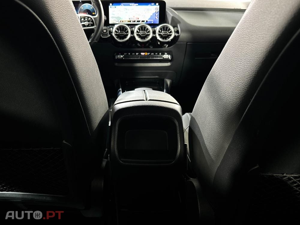 Mercedes-Benz EQA 300 4Matic Progressive