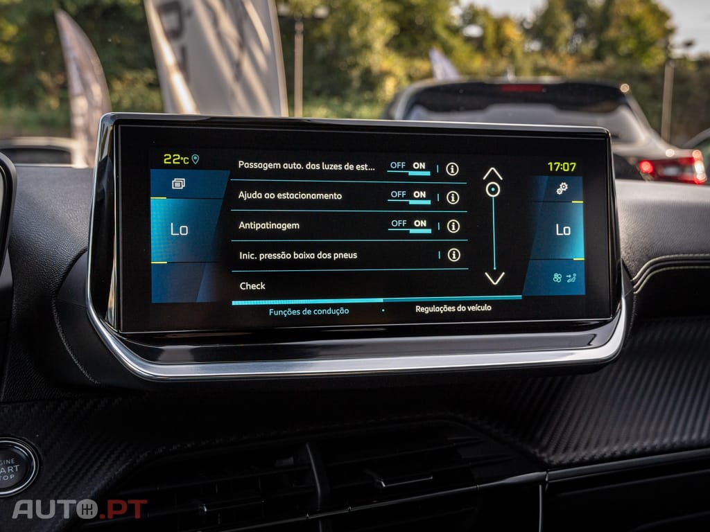 Peugeot E-2008 50 kWh GT