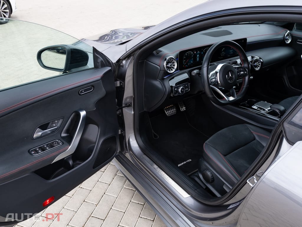 Mercedes-Benz CLA 220 d Shooting Brake AMG Line Aut.